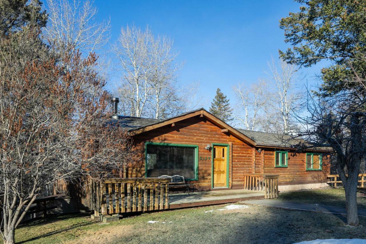 Creekside Cabin Fairmont Hot Springs Exteriör bild
